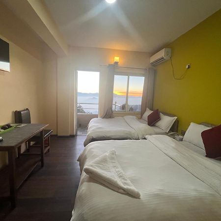 Hotel Village View Nagarkot Luaran gambar