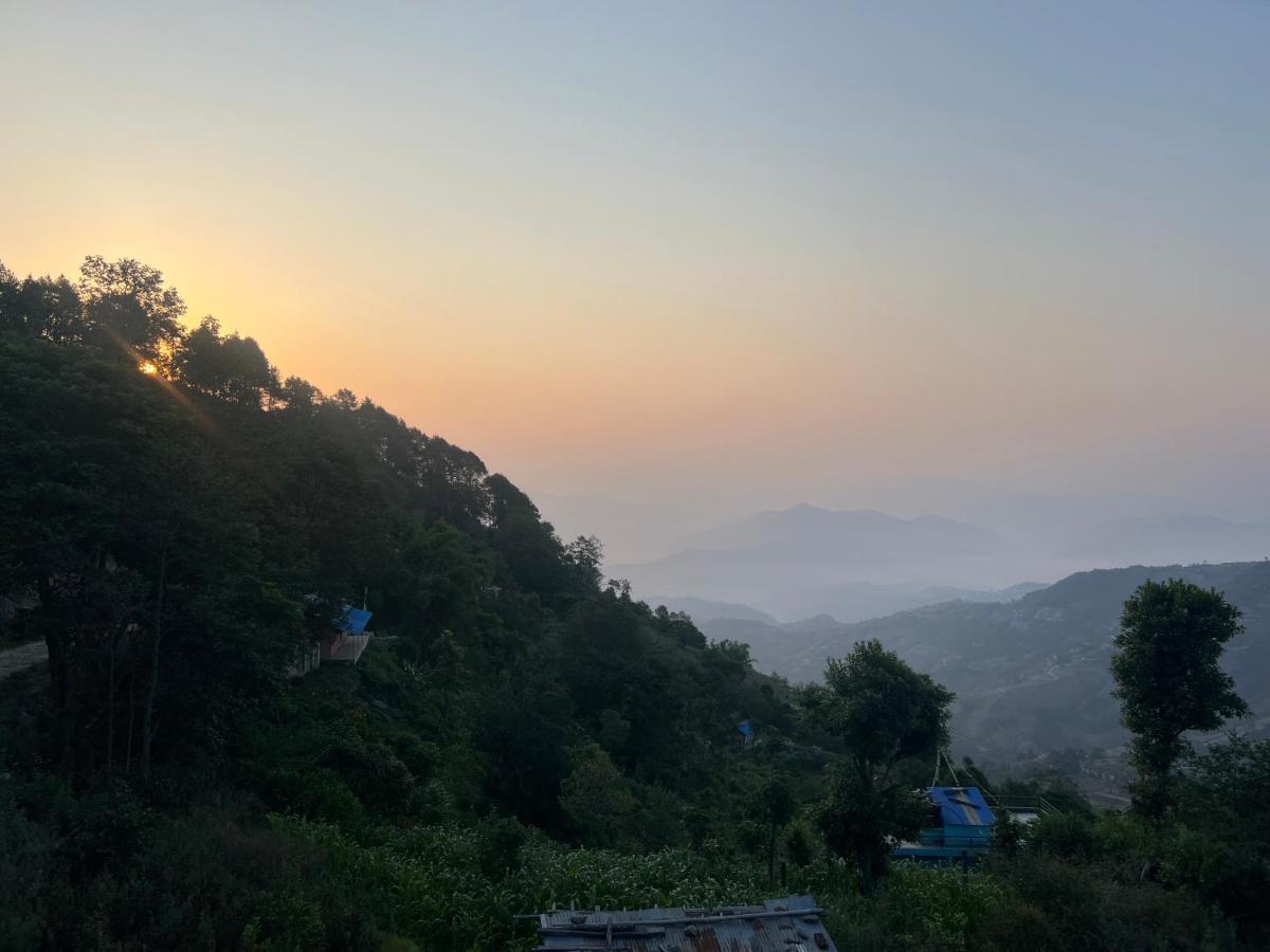 Hotel Village View Nagarkot Luaran gambar