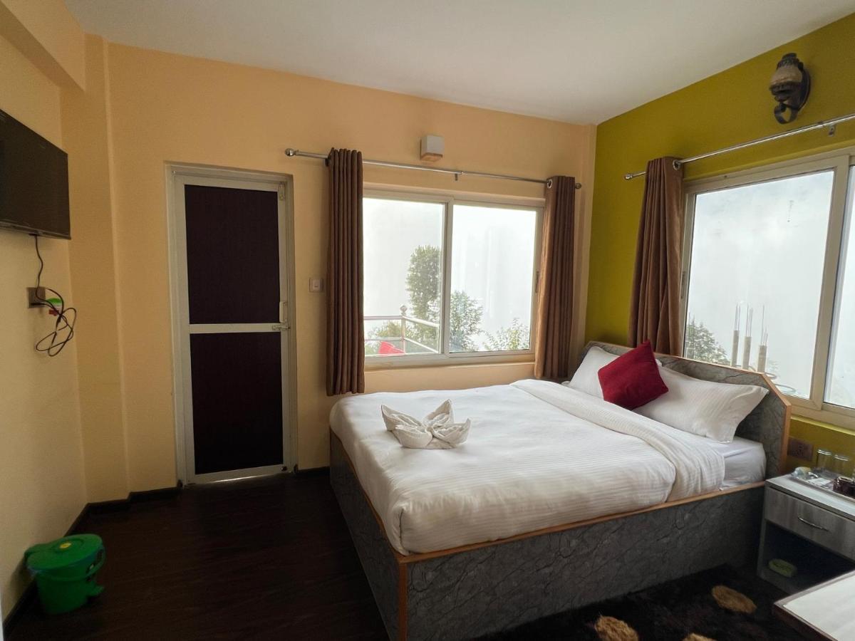 Hotel Village View Nagarkot Luaran gambar