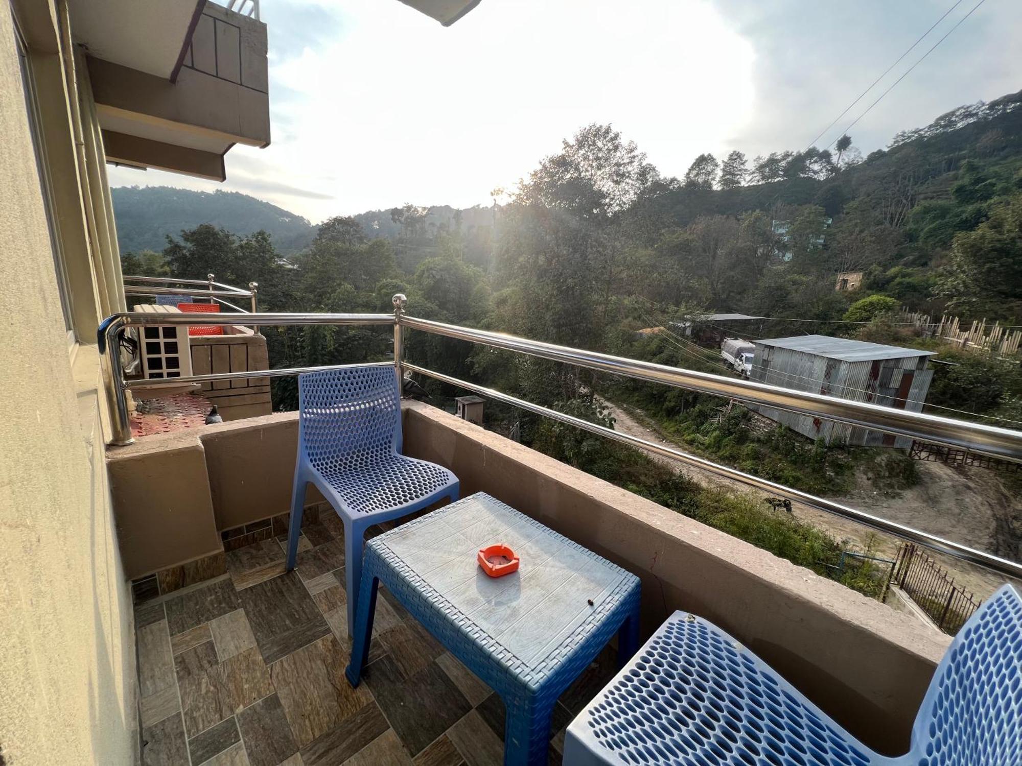 Hotel Village View Nagarkot Luaran gambar
