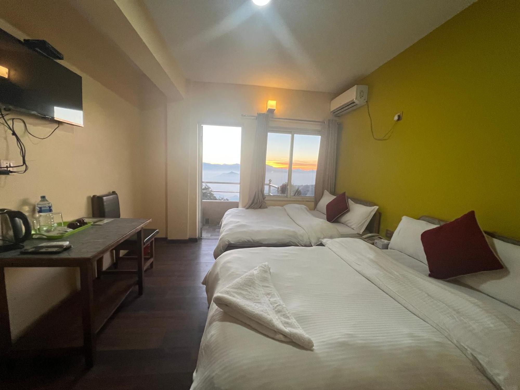 Hotel Village View Nagarkot Luaran gambar
